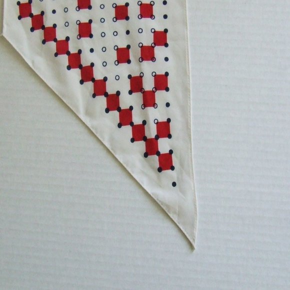 Vintage scarf Vera Neumann white scarf with blue circle and dots red squares - Picture 8 of 8